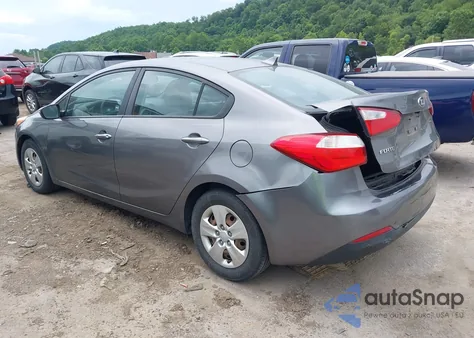 2016 Kia Forte Lx из США, поврежденный, VIN KNAFX4A64G5527128